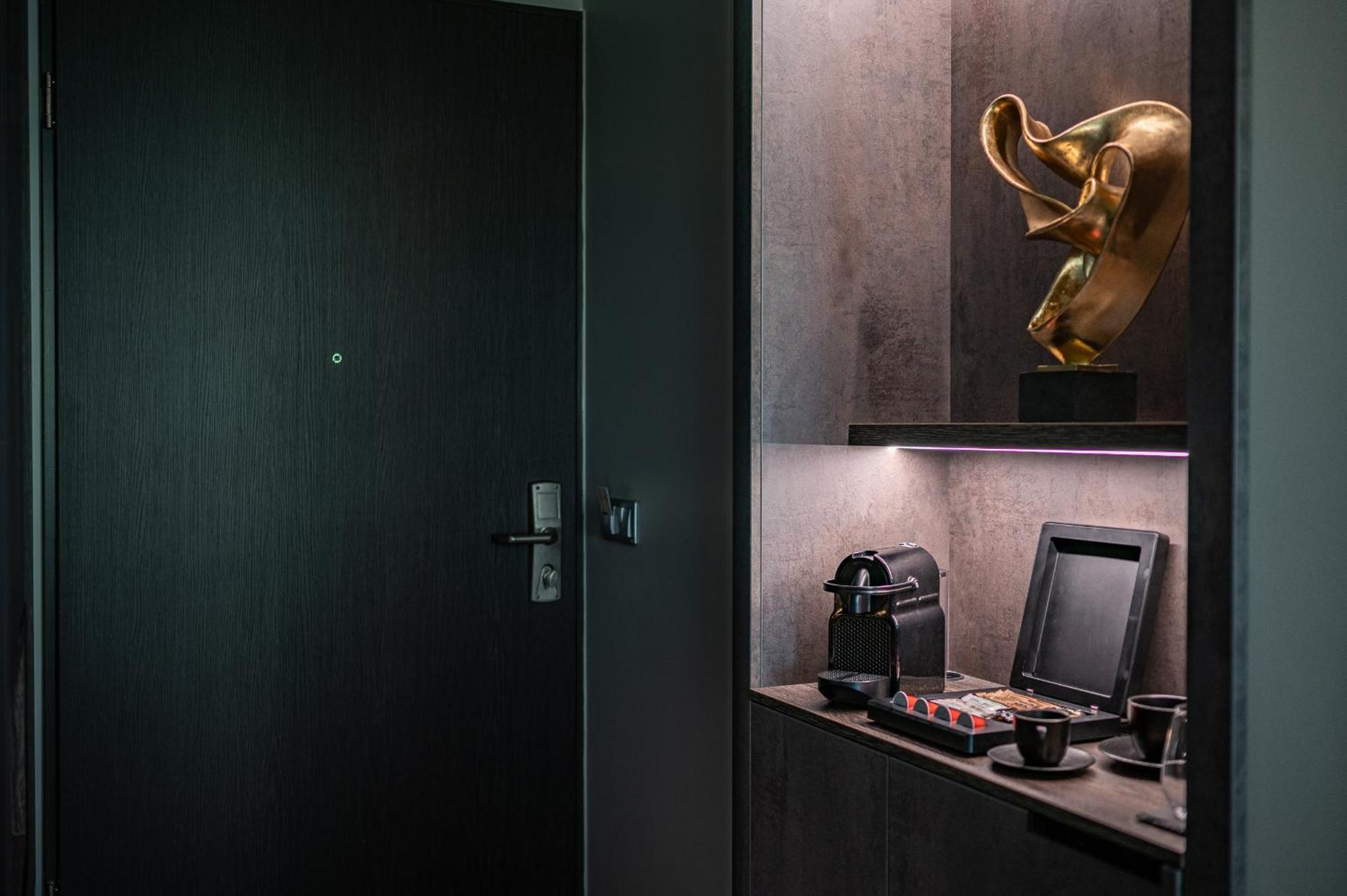 Hotel Azur Premium Сиофок Екстериор снимка